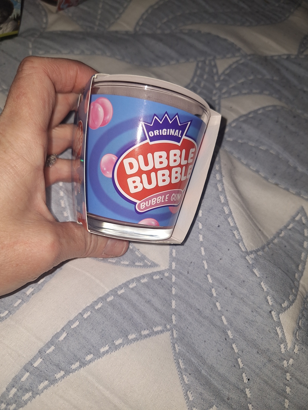 Scented Candle - Pink Bubblegum Fragrance - Picture 2 of 2